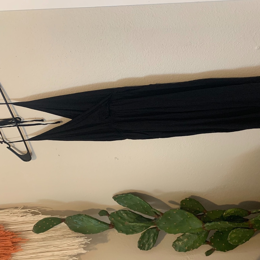 Tie-neck black cinch waist jumper